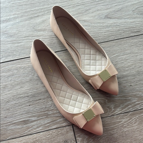Cole Haan Tan Flats with Bow Accent - Picture 2 of 8